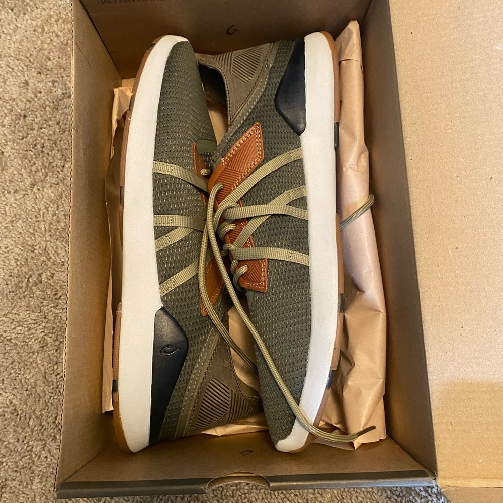Men’s OluKai Mio Li Sneakers - Size 11.5 US